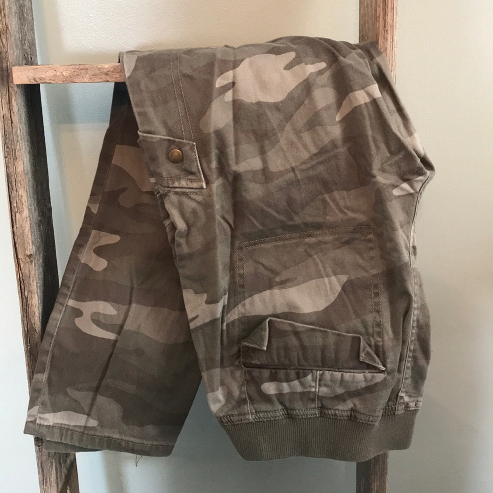 Camo skinny pant